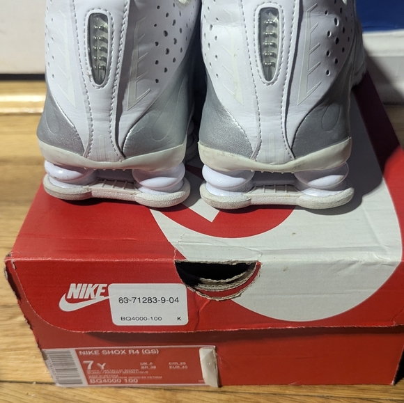 Nike Shox R4 - Picture 4 of 5